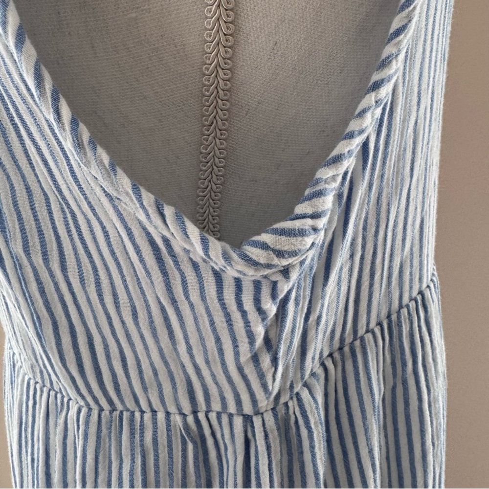 Quince 100% Organic Cotton Gauze Tiered Maxi
Dress Blue White Seersucker Size S - Picture 7 of 7